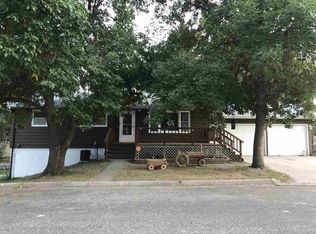 508 Park St, Rolette, ND 58366