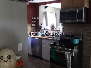 9 Murray Ct #3, Boston, MA 02128
