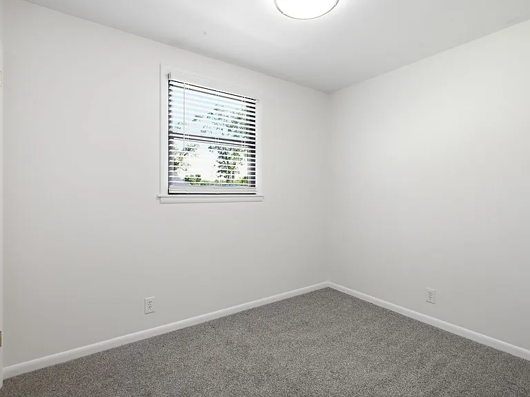 316 Lorna Dr — Photo 21
