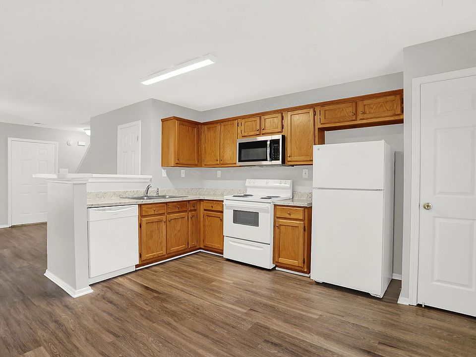 Barrington Woods Townhomes 818 Barrington Woods Cv Southaven MS Zillow