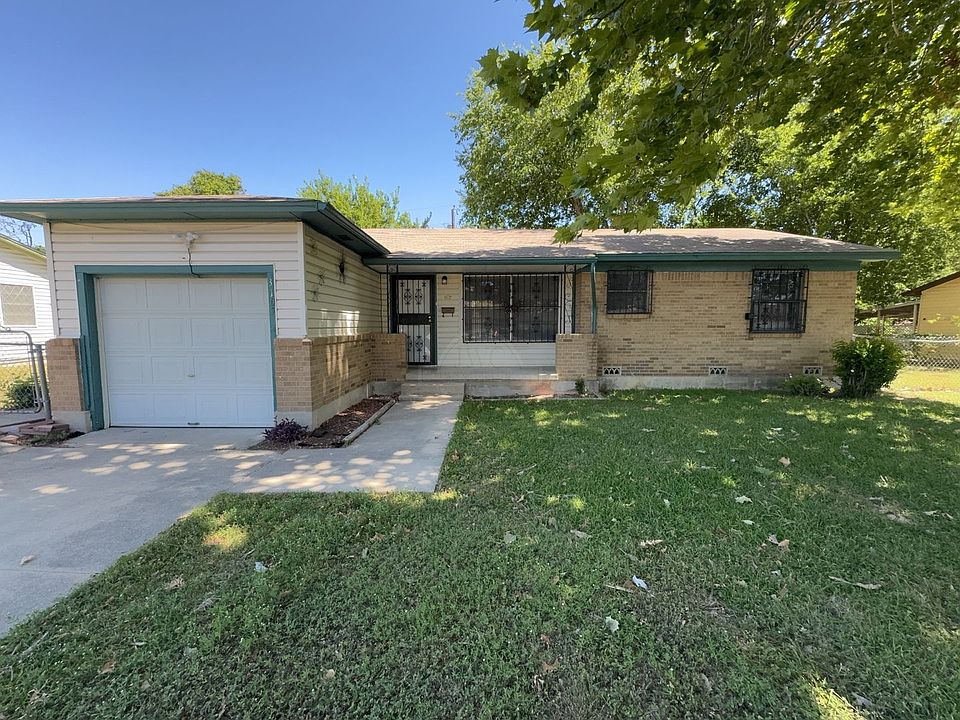 1st image of 3105 June St