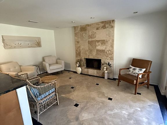 2nd image of 147 KNIGHT BOXX Road