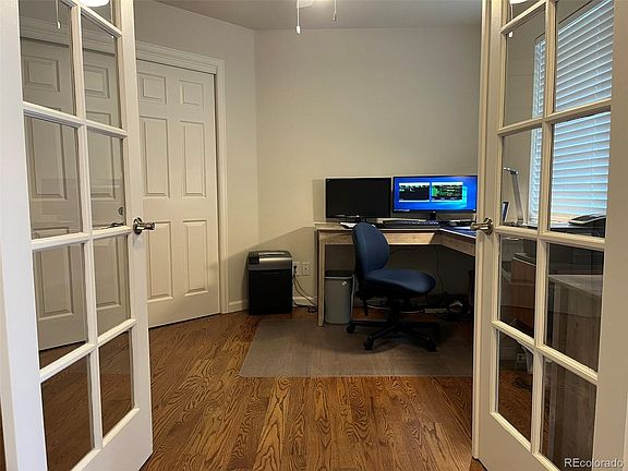 3rd image of 10025 Teton Court