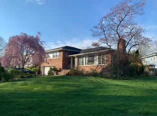 1 Haran Cir, Millburn, NJ 07041
