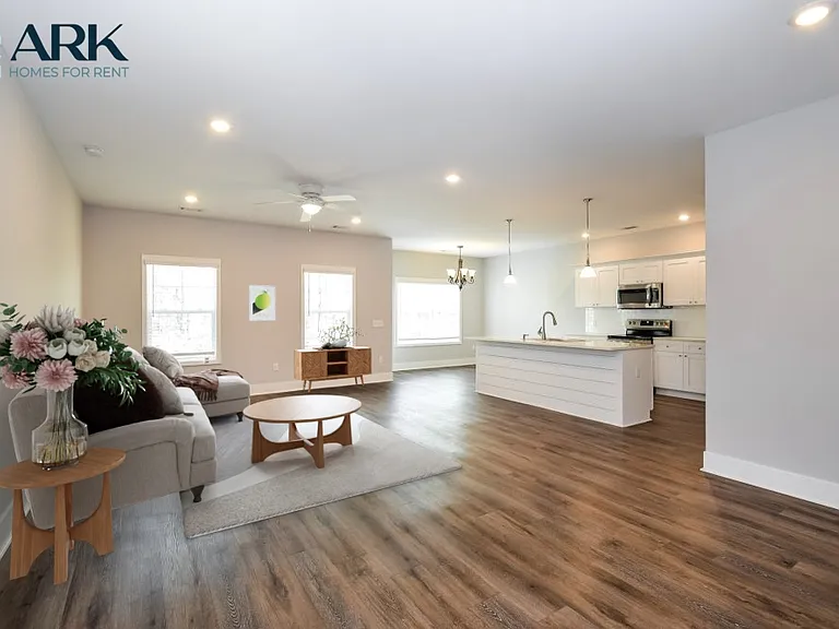 21 Greyfield Dr — Photo 4