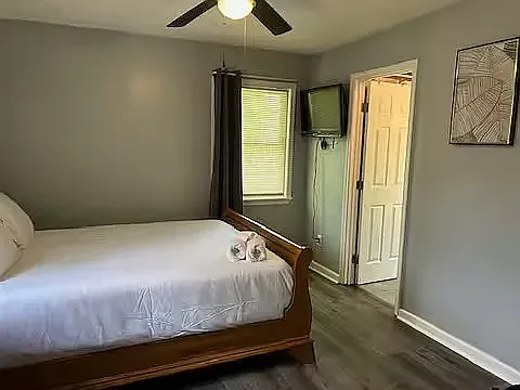 1 bed, $1,000 — Photo 2