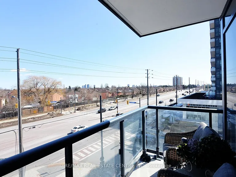 7950 Bathurst St #416 — Photo 39