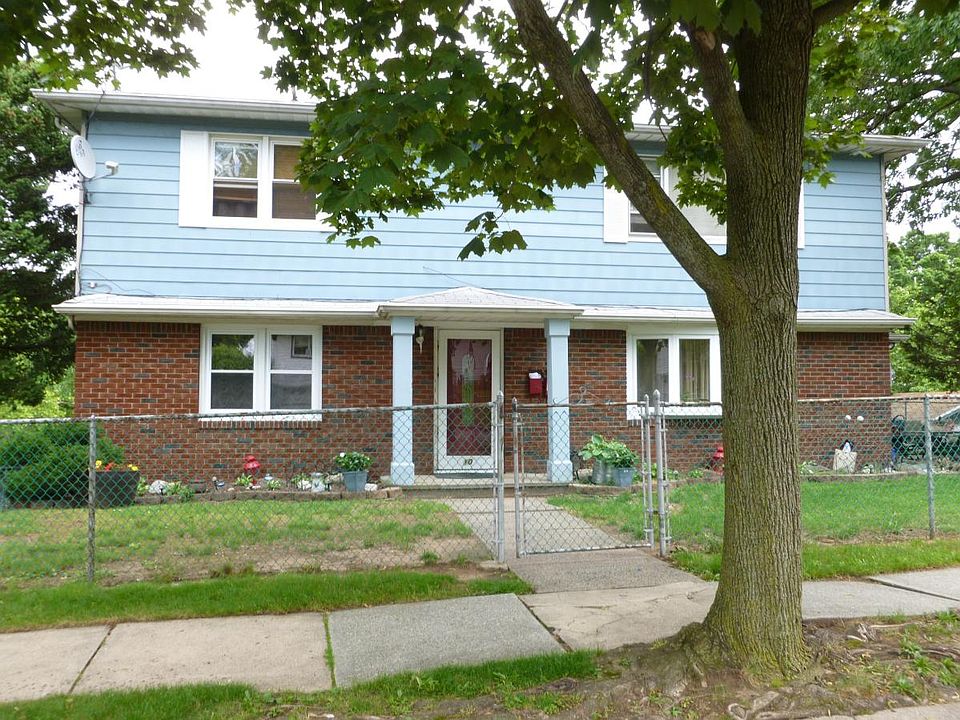 2nd image of 10 Gabriel St #2
