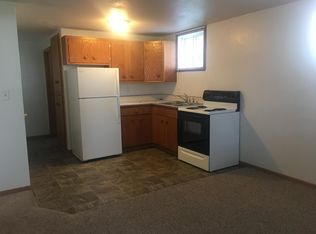 1427 6th Ave S APT 4, Fargo, ND 58103