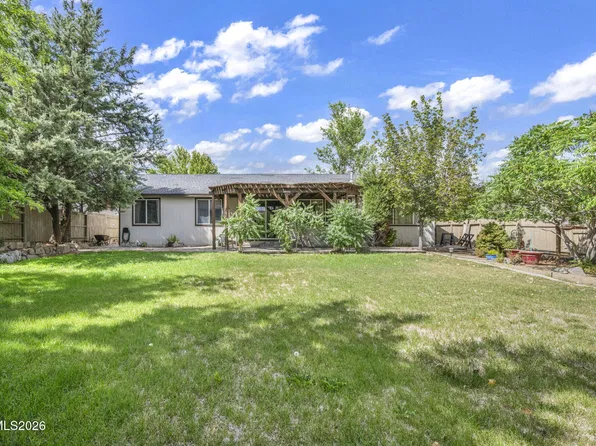 330 Sparrow Hawk Dr, Sparks, NV 89436