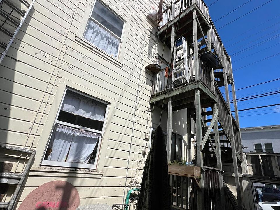 2nd image of 3001-3005 Harrison St