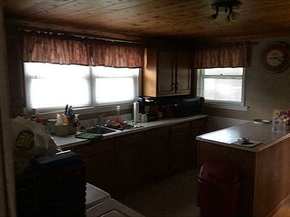 5th image of 522 N Pearl St