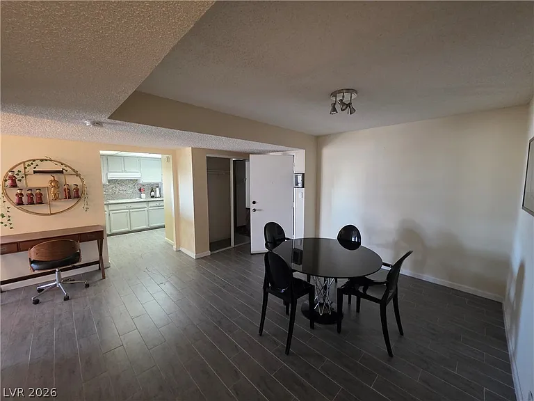 750 S Royal Crest Cir #313 — Photo 27