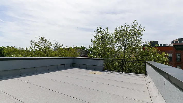 Rented by Nooklyn NYC LLC | media 16