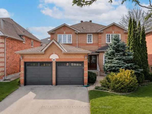 263 McClellan Way, Aurora, ON L4G 6N9