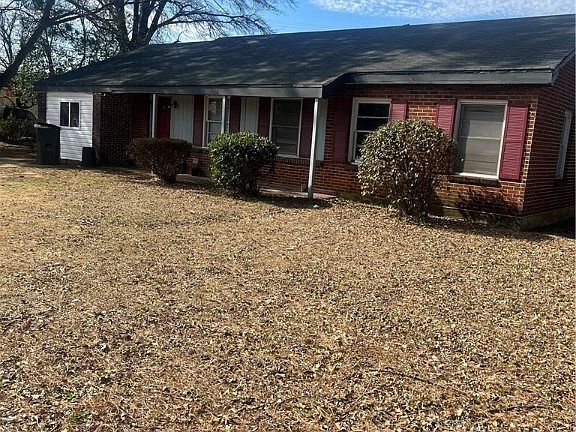 3rd image of 1000 42nd Ave