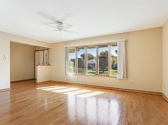 4th image of 18048 Florida Ct #112