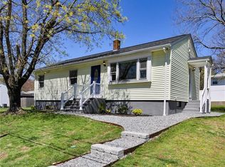 17 Mulberry Cir, Johnston, RI 02919