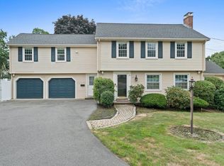 27 Rita Rd, Braintree, MA 02184
