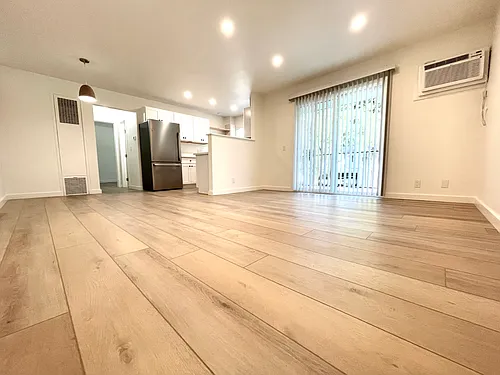 Floor plan 219