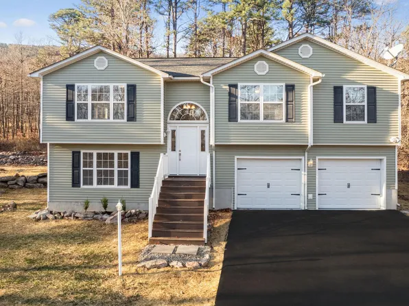 218 Gazelle Trl, Winchester, VA 22602