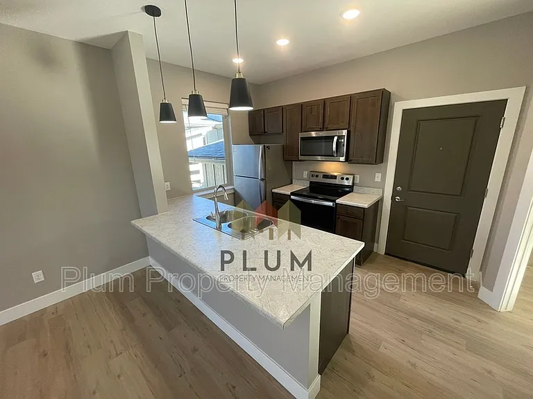 1724 S 14th St W #202 — Photo 7
