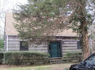 57 Cedar Ridge Dr, East Hampton, NY 11937