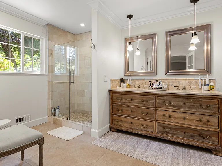 Spa bath with tub