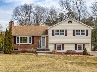 94 Clovercrest Rd, Wethersfield, CT 06109