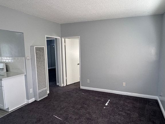 4th image of 825-845 E Wardlow Rd #845-5