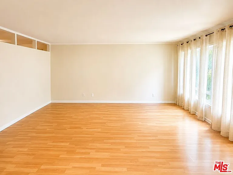5870 Green Valley Cir #129 — Photo 6
