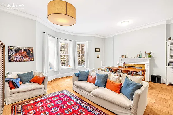 Rented by Sotheby's International Realty | media 2