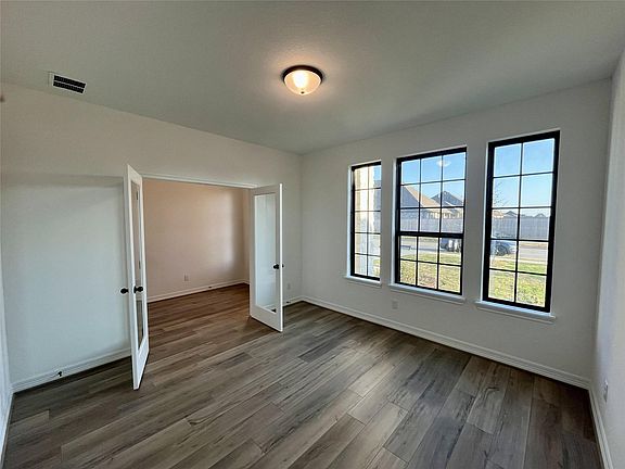 3rd image of 32322 Green Ash Dr