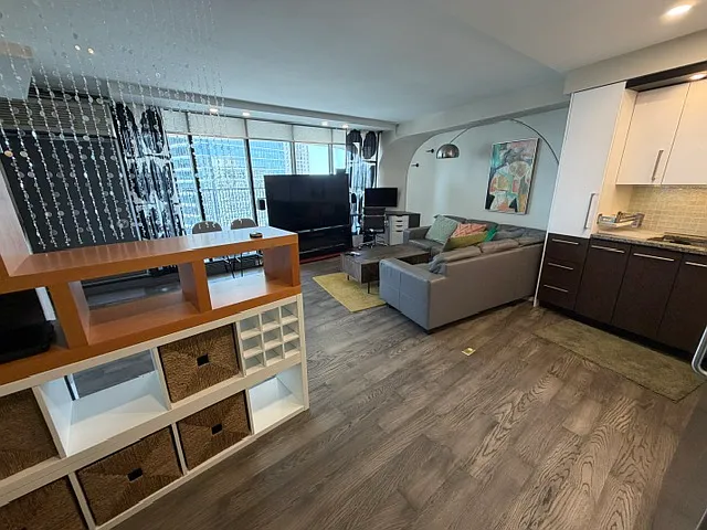 300 N State St #4326 — Photo 2