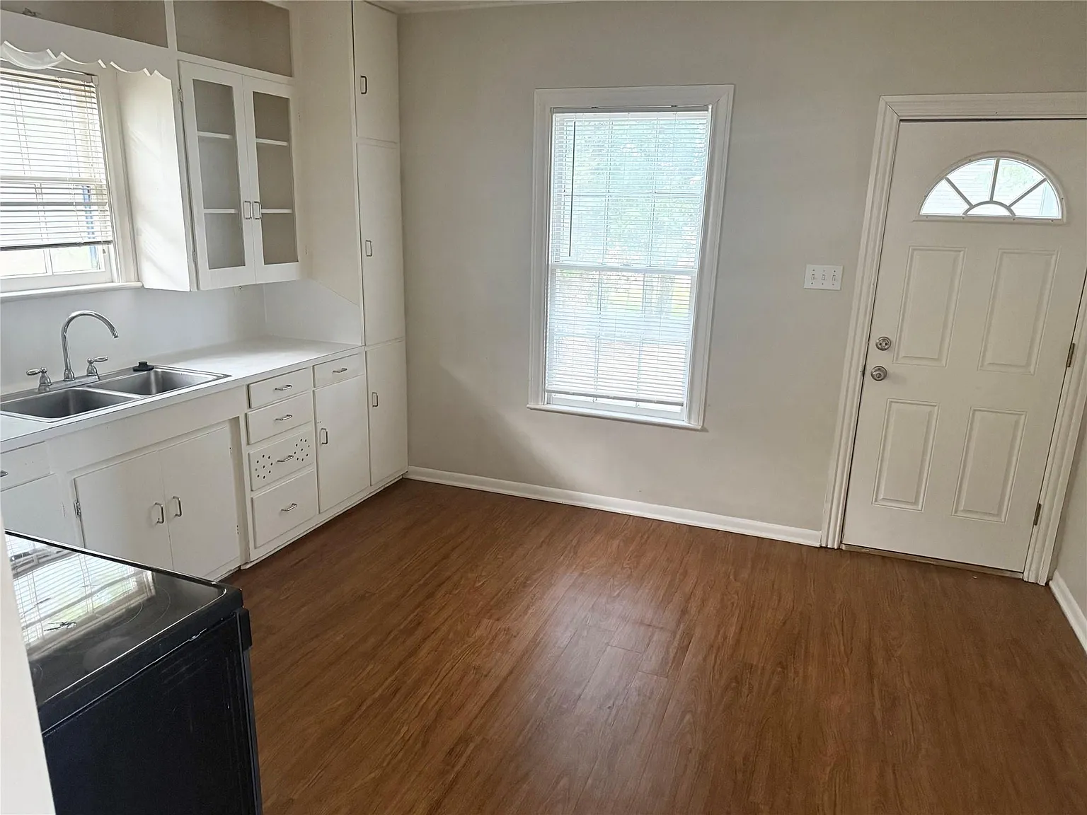 2 bed, 1.0 bath, 1134 sqft, $1,500 — Photo 4