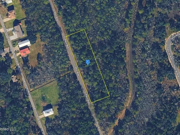 390 Saint Paul Ave, Pass Christian, MS 39571