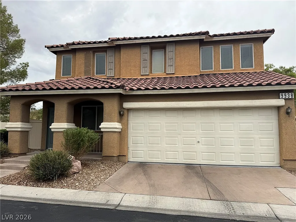 3 bed, 2.5 bath, 1483 sqft, $1,900 — Photo 2