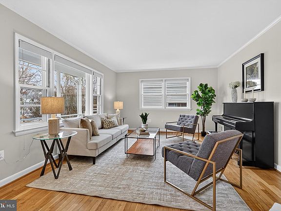 4th image of 6312 Rockhurst Rd