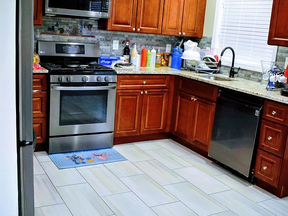 5th image of 151 1st Street