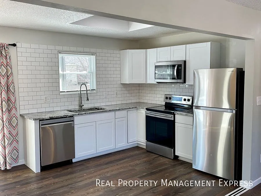 Newly Upgraded 3 Bedroom 2 Bath Home South West Sioux Falls — Photo 4