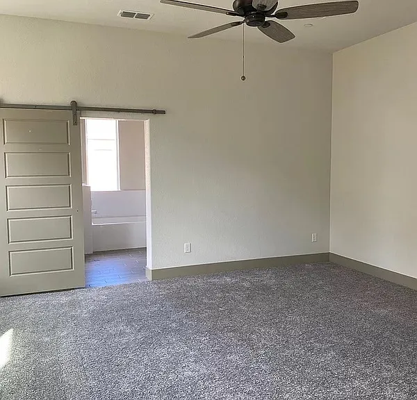 2467 Valverde Dr — Photo 22