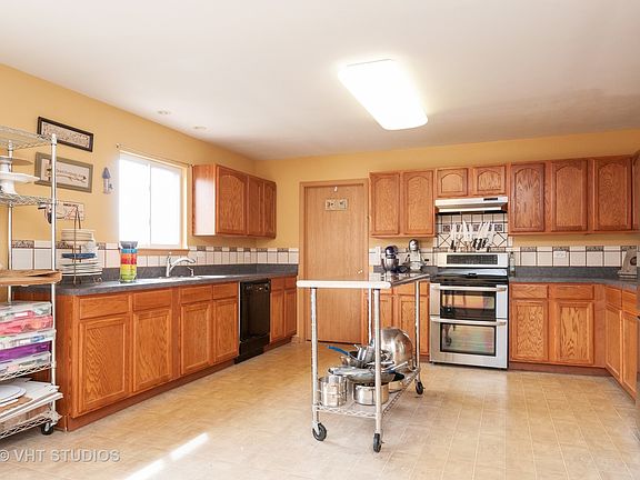 4th image of 3205 Kenilworth Ln