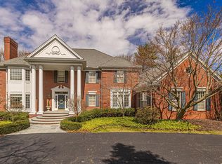 2566 Kent Ridge Ct, Bloomfield Hills, MI 48301