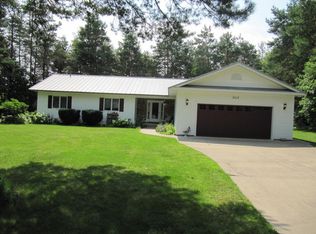 2618 Manorwood Dr, Gaylord, MI 49735