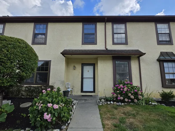 217 Allens Ln, Mullica Hill, NJ 08062