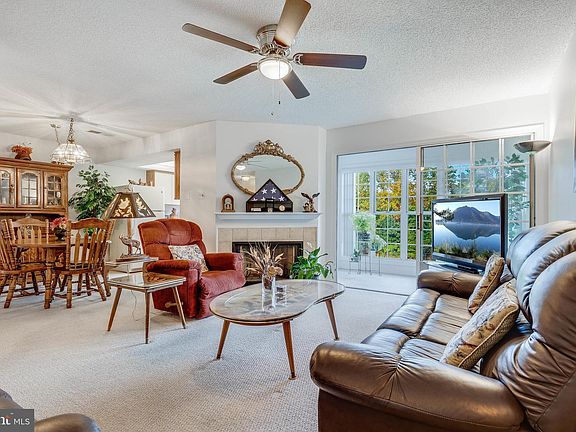 4th image of 12102 Green Leaf Ct APT 201