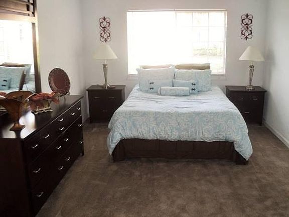 4th image of 5666 Louis Xiv Ct APT B