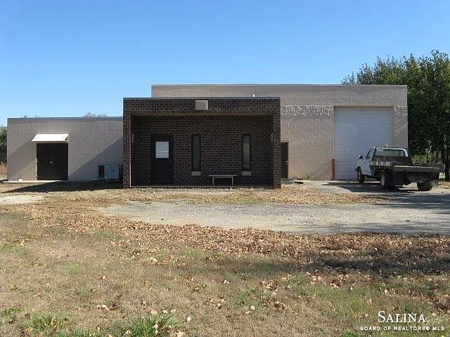 1st image of 1422 Woodland Ave