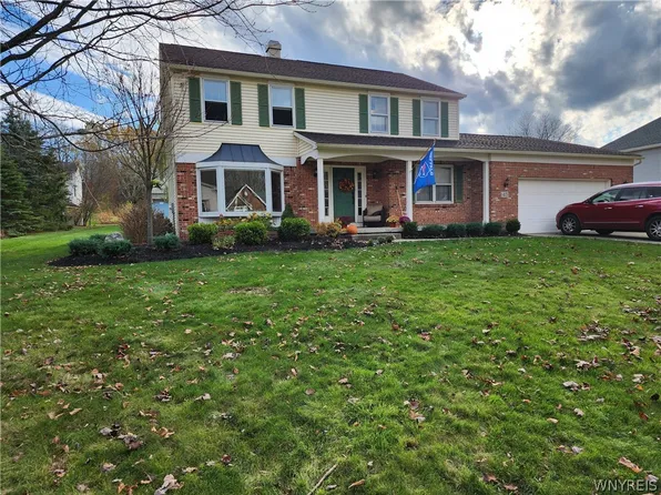 45 Curley Dr, Orchard Park, NY 14127