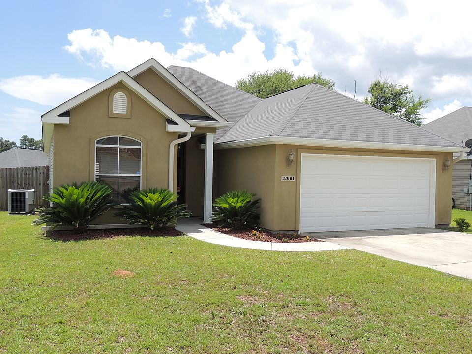 1st image of 13661 Hidden Oaks Dr